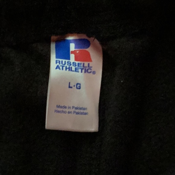 Closet clear out Men gym shorts - Picture 3 of 3